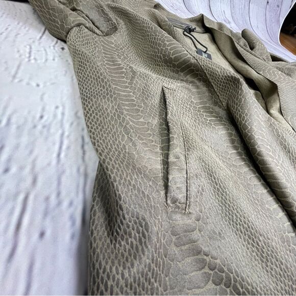 BLANK NYC olive green faux suede snake print open front drape jacket NWT, size L - Picture 6 of 12
